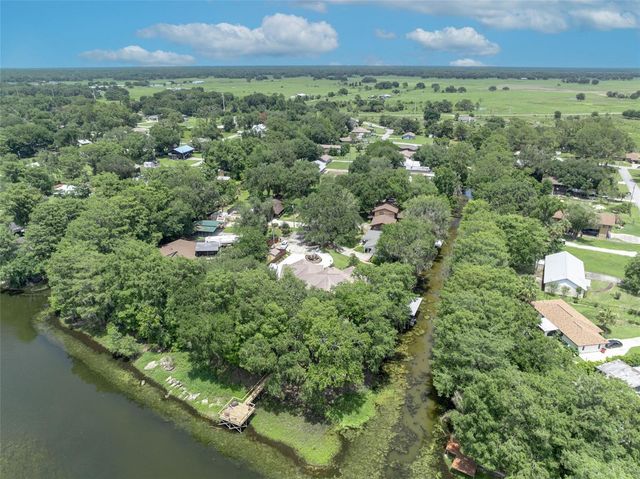 4885 CR 307, Lake Panasoffkee, FL 33538