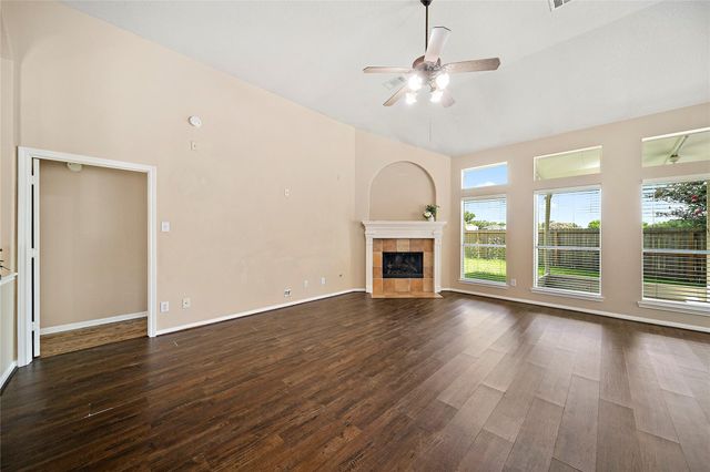 1102 Oxford Mills Lane, Sugar Land, TX 77479