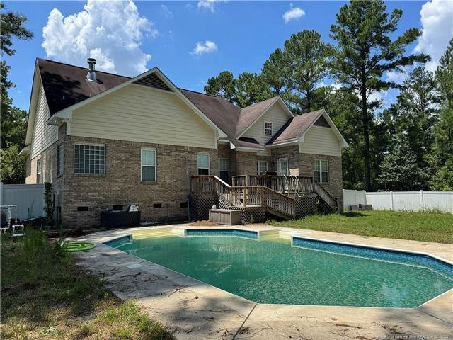 912 Lewis Street, Raeford, NC 28376