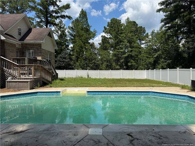 912 Lewis Street, Raeford, NC 28376