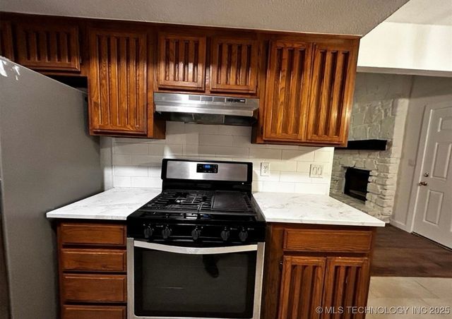 11207 S 1st Street, Jenks, OK 74037