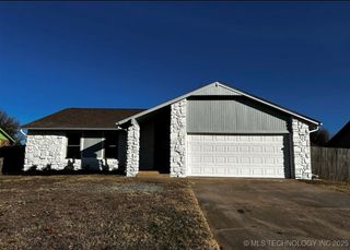 11207 S 1st Street, Jenks, OK 74037