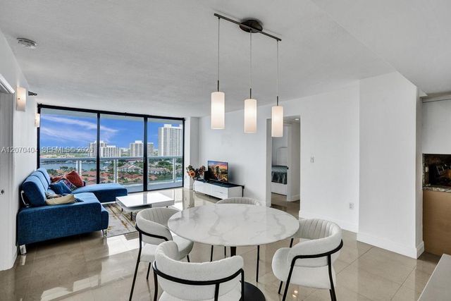 20515 E Country Club Drive 1641, Aventura, FL 33180