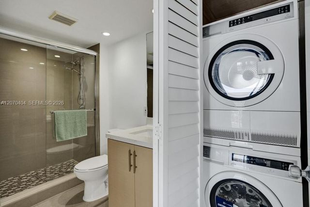 20515 E Country Club Drive 1641, Aventura, FL 33180