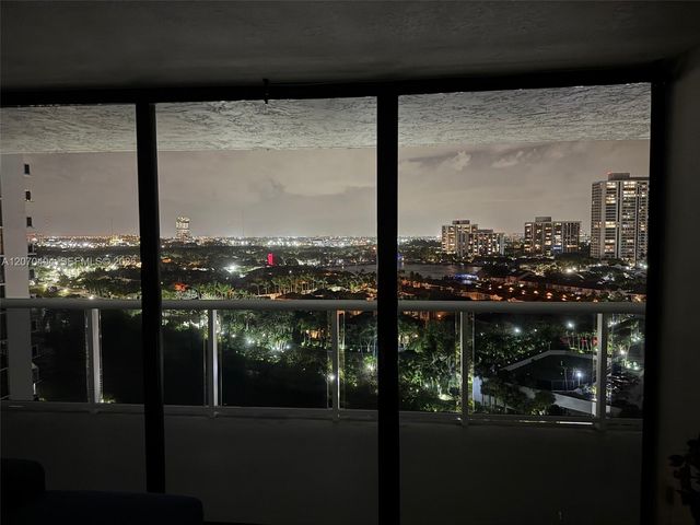 20515 E Country Club Drive 1641, Aventura, FL 33180