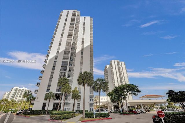 20515 E Country Club Drive 1641, Aventura, FL 33180