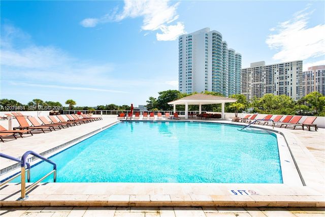 20515 E Country Club Drive 1641, Aventura, FL 33180