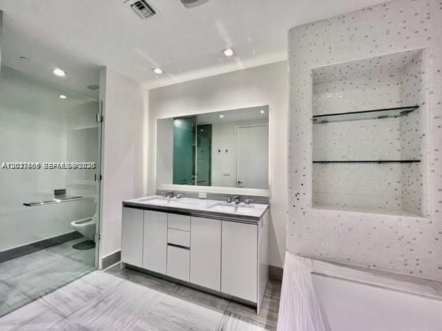 16901 Collins Avenue 1104, Sunny Isles Beach, FL 33160