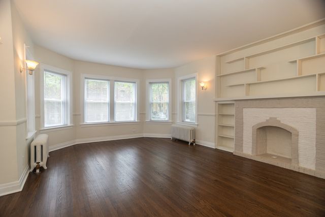 2226 W ARTHUR Avenue 1, Chicago, IL 60645