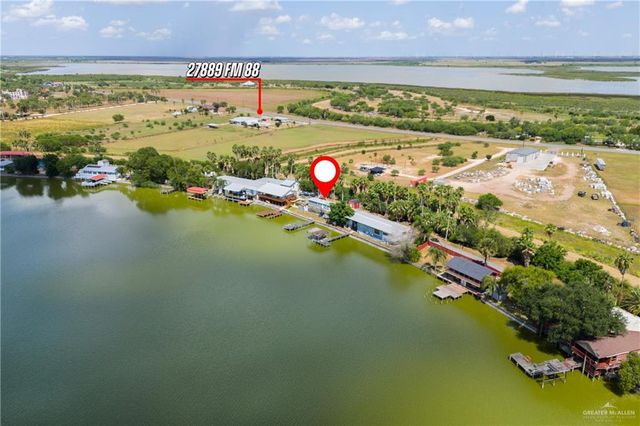 8482 Lago Vista Drive, Edcouch, TX 78538