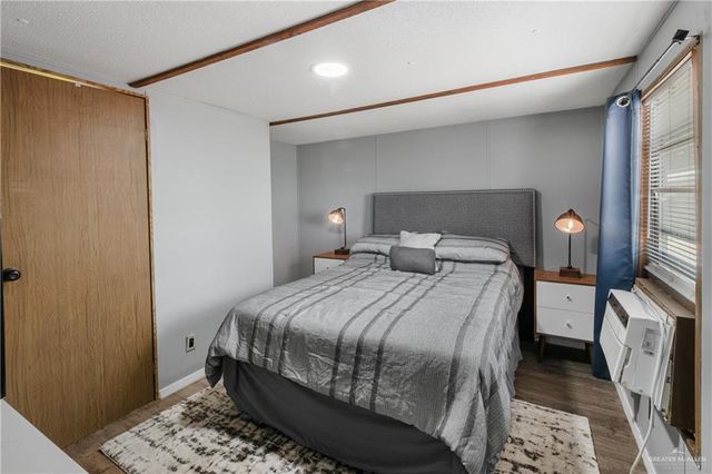 8482 Lago Vista Drive, Edcouch, TX 78538