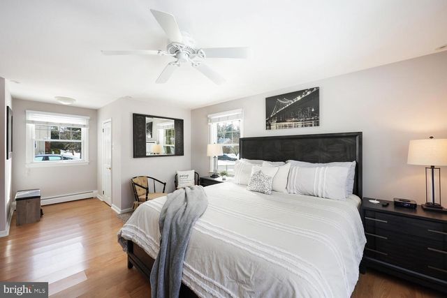 36 LOCHATONG RD, Ewing, NJ 08628