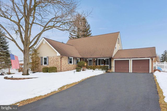 36 LOCHATONG RD, Ewing, NJ 08628