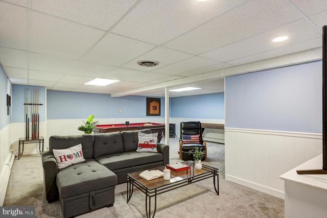 36 LOCHATONG RD, Ewing, NJ 08628