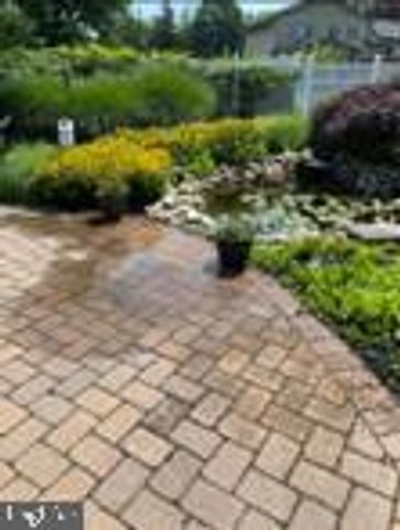 36 LOCHATONG RD, Ewing, NJ 08628