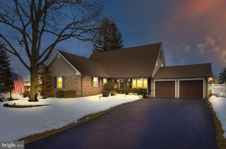 36 LOCHATONG RD, Ewing, NJ 08628