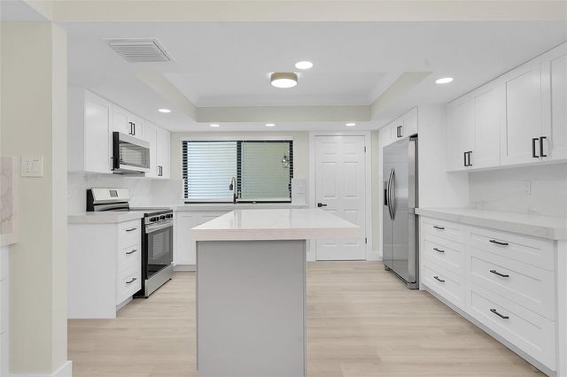11457 Shady Oaks Lane, North Palm Beach, FL 33408