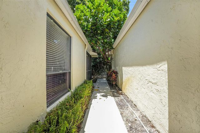 11457 Shady Oaks Lane, North Palm Beach, FL 33408