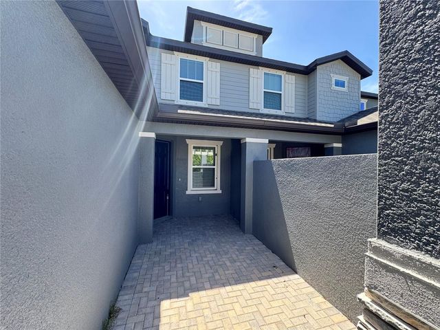 345 VILLA CORTE DRIVE, Lutz, FL 33549