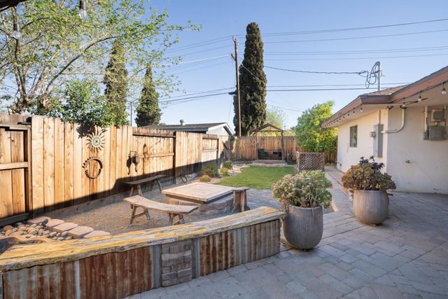 435 Harvard Avenue, Coalinga, CA 93210