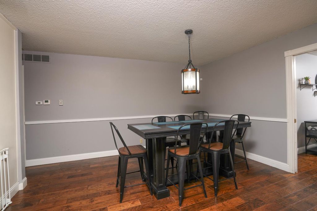 Image 4 of property listing at 435 Harvard Avenue, Coalinga, CA 93210