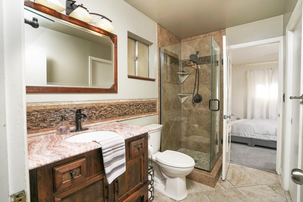 Image 7 of property listing at 435 Harvard Avenue, Coalinga, CA 93210