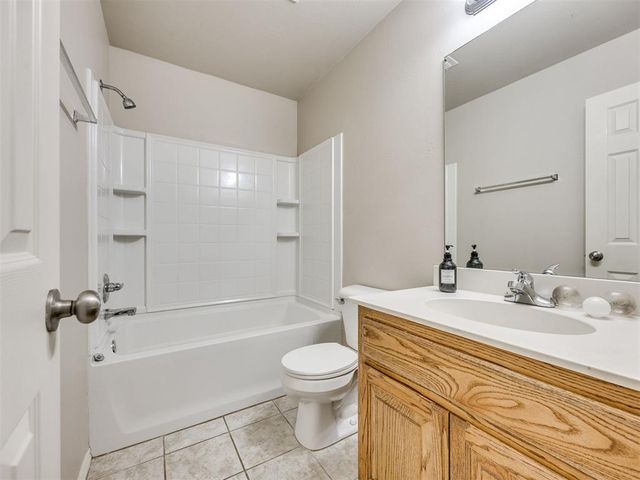 312 Lone Oak Drive, Norman, OK 73071