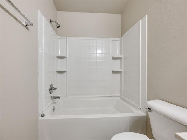 312 Lone Oak Drive, Norman, OK 73071