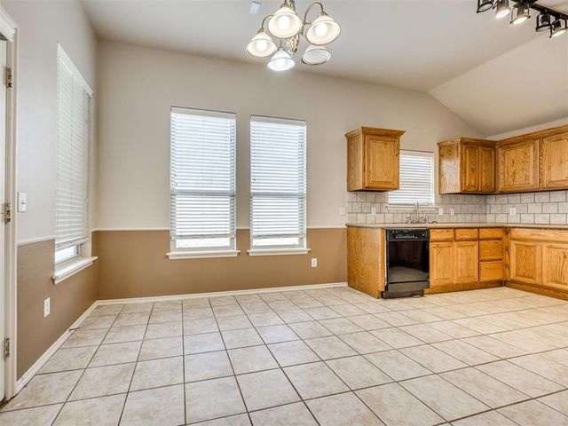 312 Lone Oak Drive, Norman, OK 73071