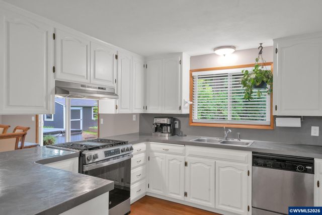3230 NW Norwood Dr, Corvallis, OR 97330