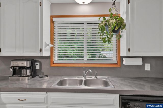 3230 NW Norwood Dr, Corvallis, OR 97330
