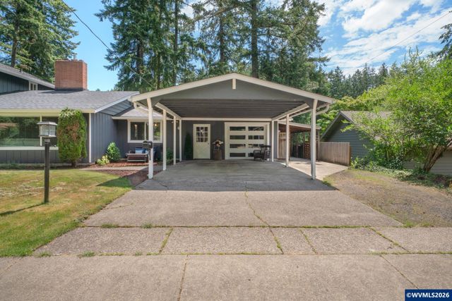 3230 NW Norwood Dr, Corvallis, OR 97330