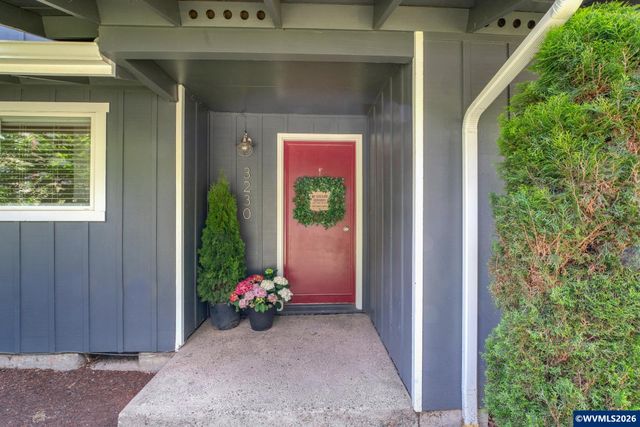3230 NW Norwood Dr, Corvallis, OR 97330
