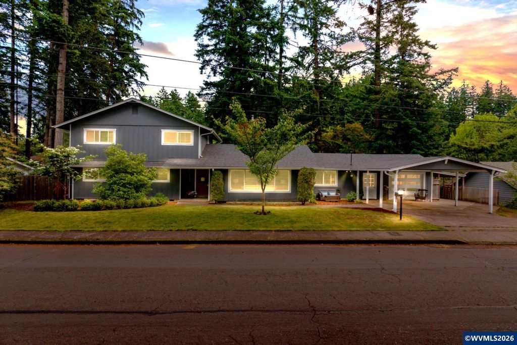 3230 NW Norwood Dr, Corvallis, OR 97330