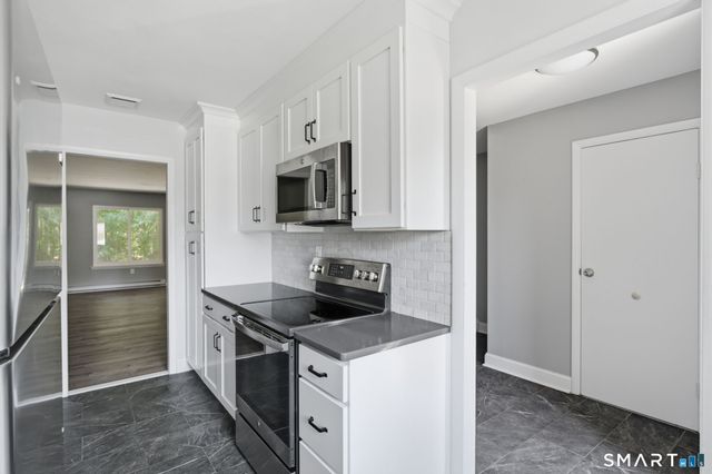 40 Chestnut Court 40, Cromwell, CT 06416