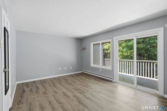 40 Chestnut Court 40, Cromwell, CT 06416