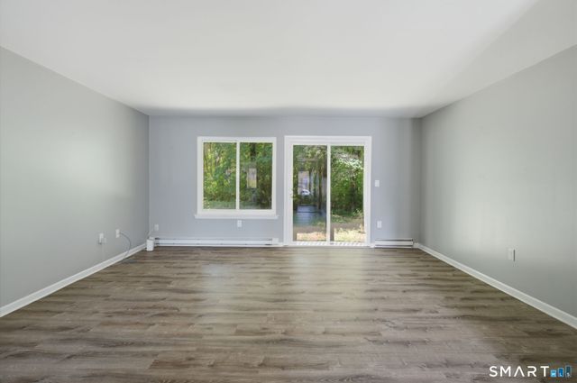 40 Chestnut Court 40, Cromwell, CT 06416