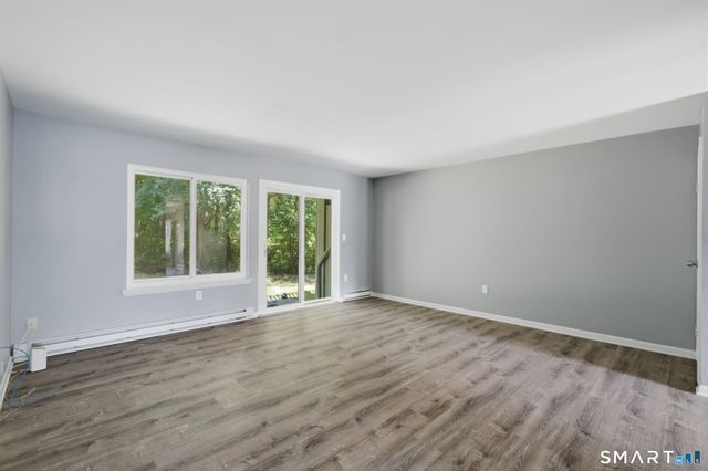 40 Chestnut Court 40, Cromwell, CT 06416