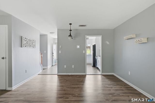 40 Chestnut Court 40, Cromwell, CT 06416