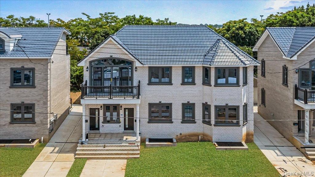 150-25 Hawtree Street, Ozone Park, NY 11417