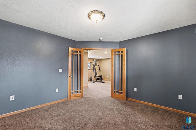 509 Honeysuckle Dr Drive, Harrisburg, SD 57032
