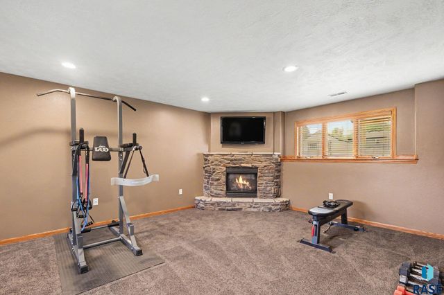 509 Honeysuckle Dr Drive, Harrisburg, SD 57032