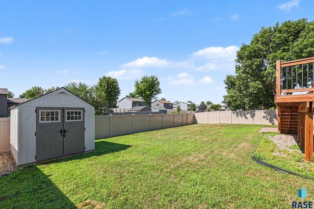 509 Honeysuckle Dr Drive, Harrisburg, SD 57032