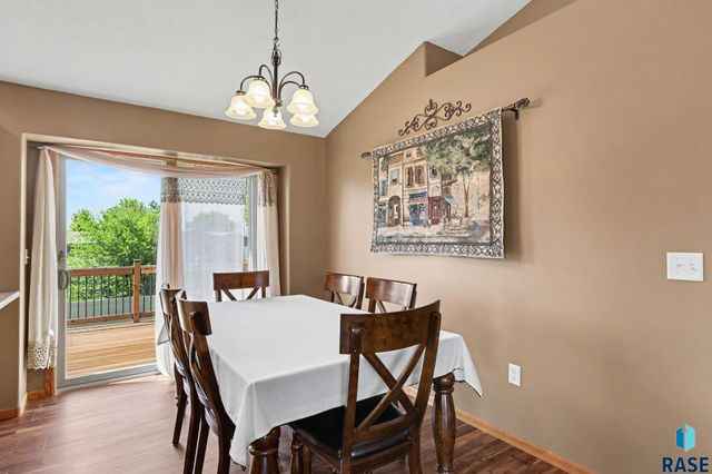 509 Honeysuckle Dr Drive, Harrisburg, SD 57032