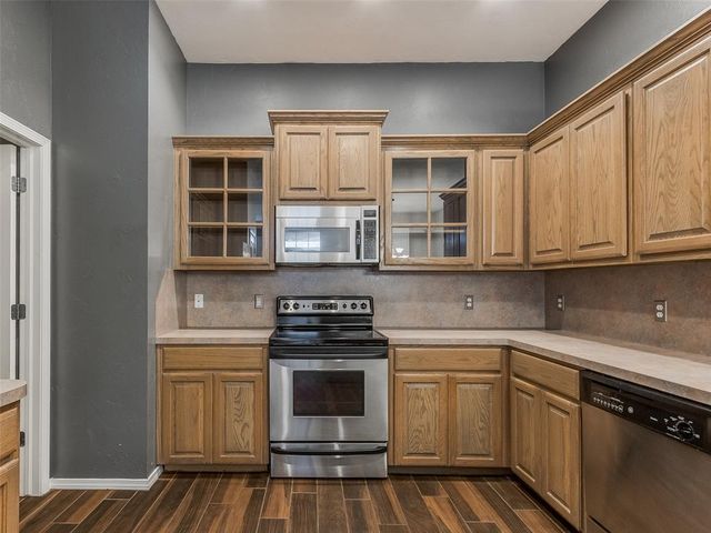 169 Stonebrook Lane, Edmond, OK 73003
