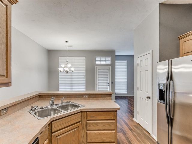 169 Stonebrook Lane, Edmond, OK 73003
