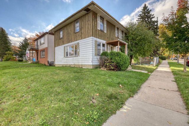 6194 N 37th STREET, Milwaukee, WI 53209