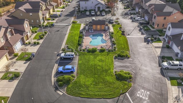 3156 Niklaus Path, Redding, CA 96002