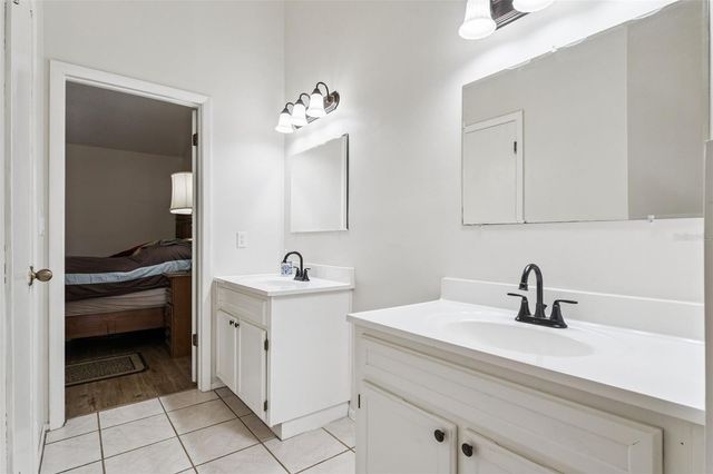 251 AVENUE E, Chuluota, FL 32766
