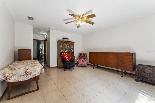 251 AVENUE E, Chuluota, FL 32766